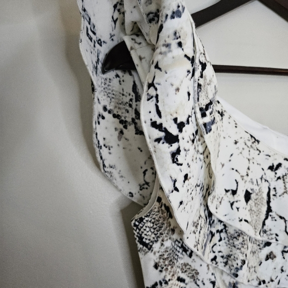 Rachel Roy Midi Dress Elegant Black White Snake Print Cocktail Neutral Ruffle - Picture 8 of 15